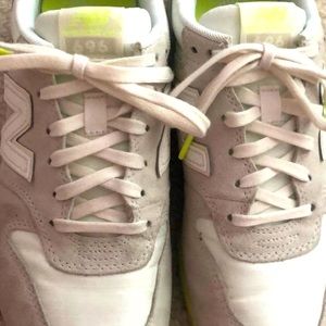 New Balance 696 sneakers